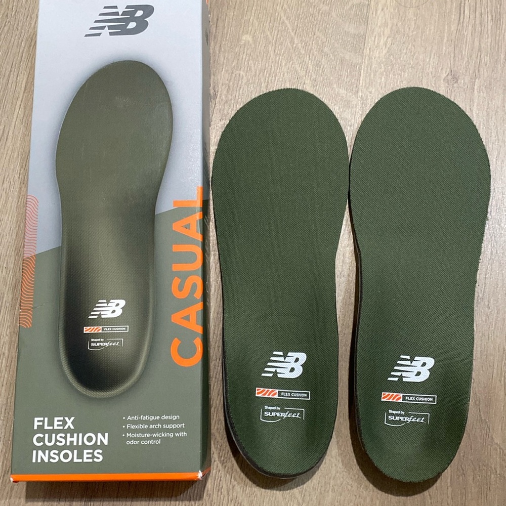 New Balance Flex Cushion Insoles shaped by Superfeet